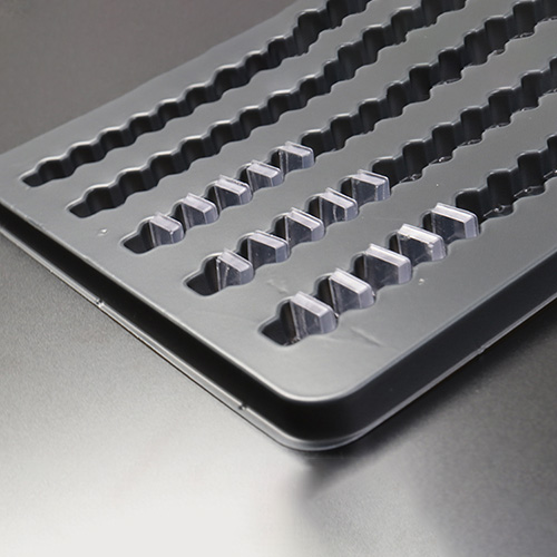 レンズ用規格トレーのご案内 | 株式会社ロジカルアイ